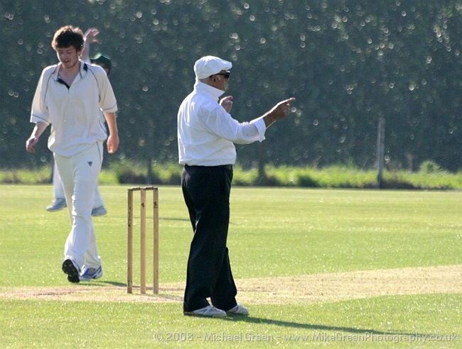 wide ball...wide ball